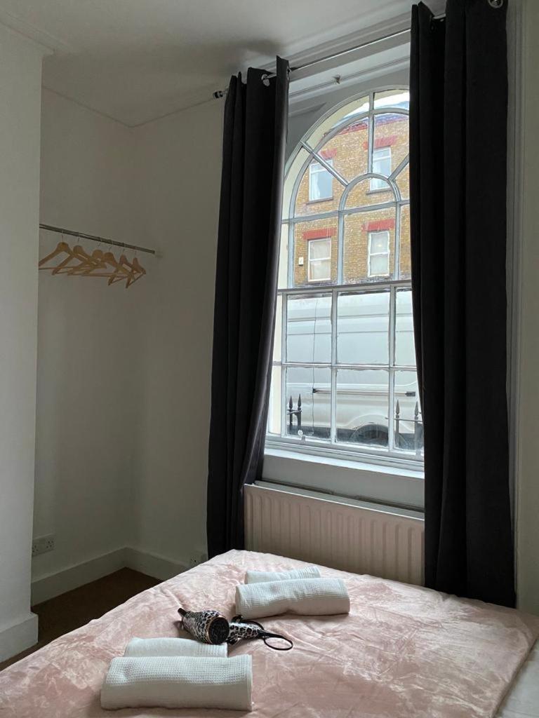 Comfy Private Rooms In Camden Town, Central London Ngoại thất bức ảnh